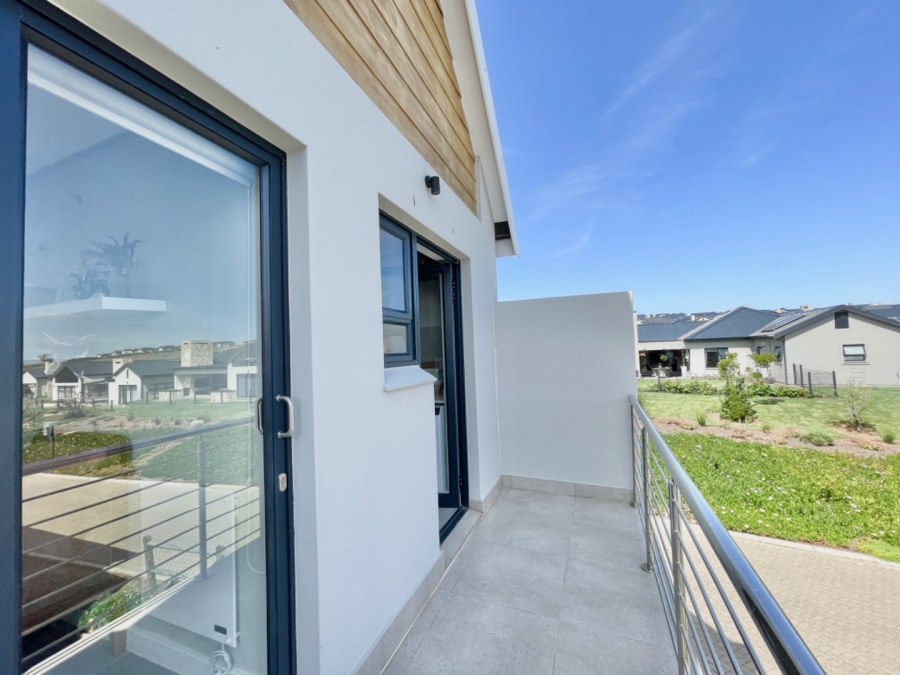 2 Bedroom Property for Sale in Hartland Lifestyle Estate Western Cape